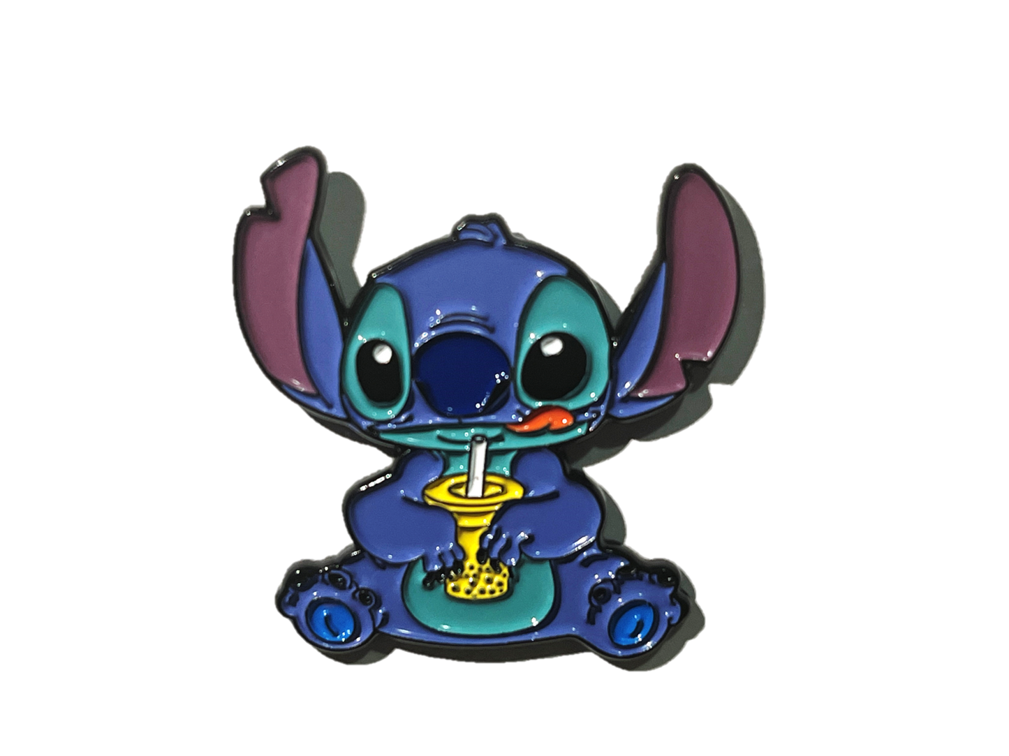 Stitch tomando Bubbletea