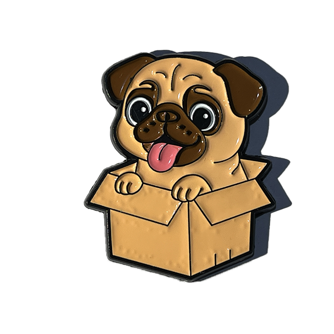 Pug dentro de una caja