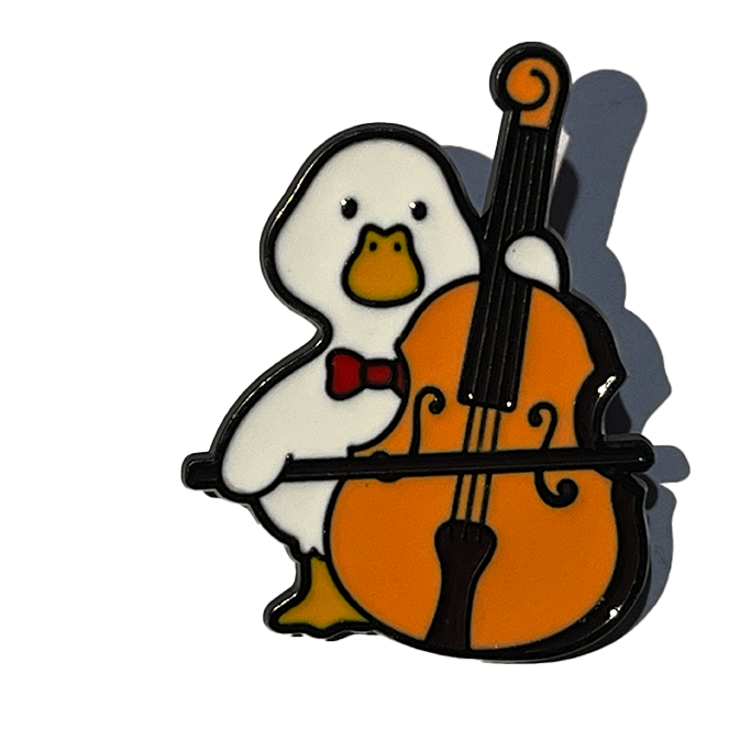 Patito tocando el chelo