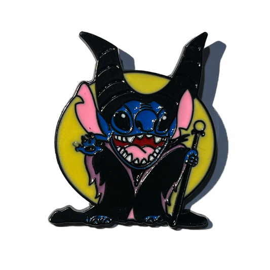 Stitch vestido de Maléfica