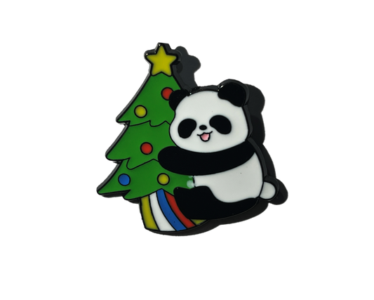 Panda abrazando un árbol de navidad