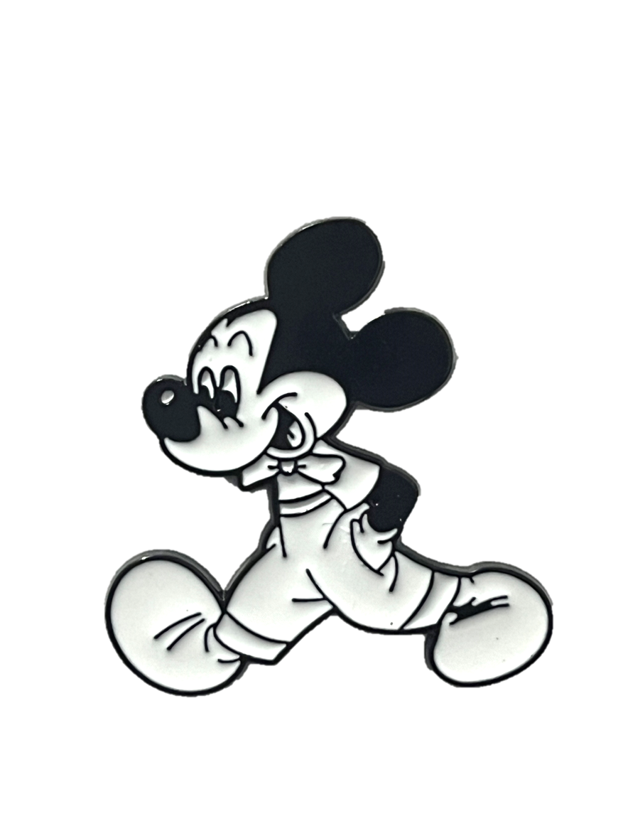 Mickey Mouse caminando